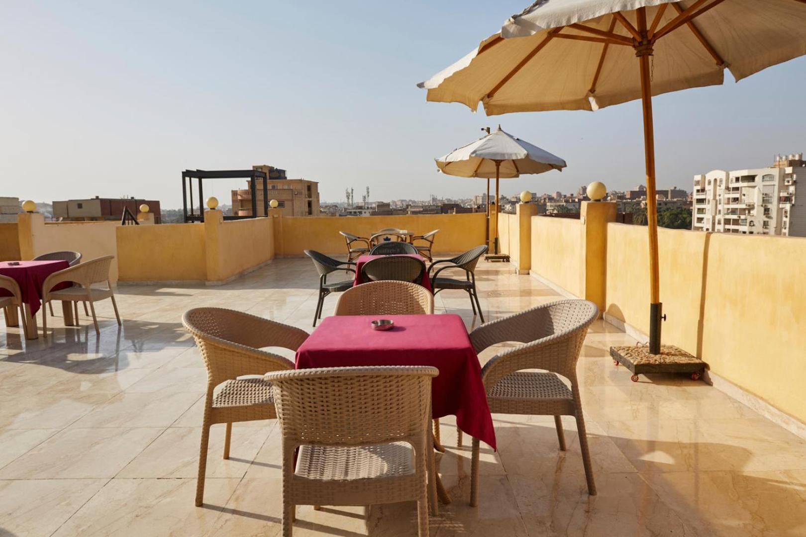 Grand Golden Pyramids View Hotel Kafret el-Gabal Exterior foto