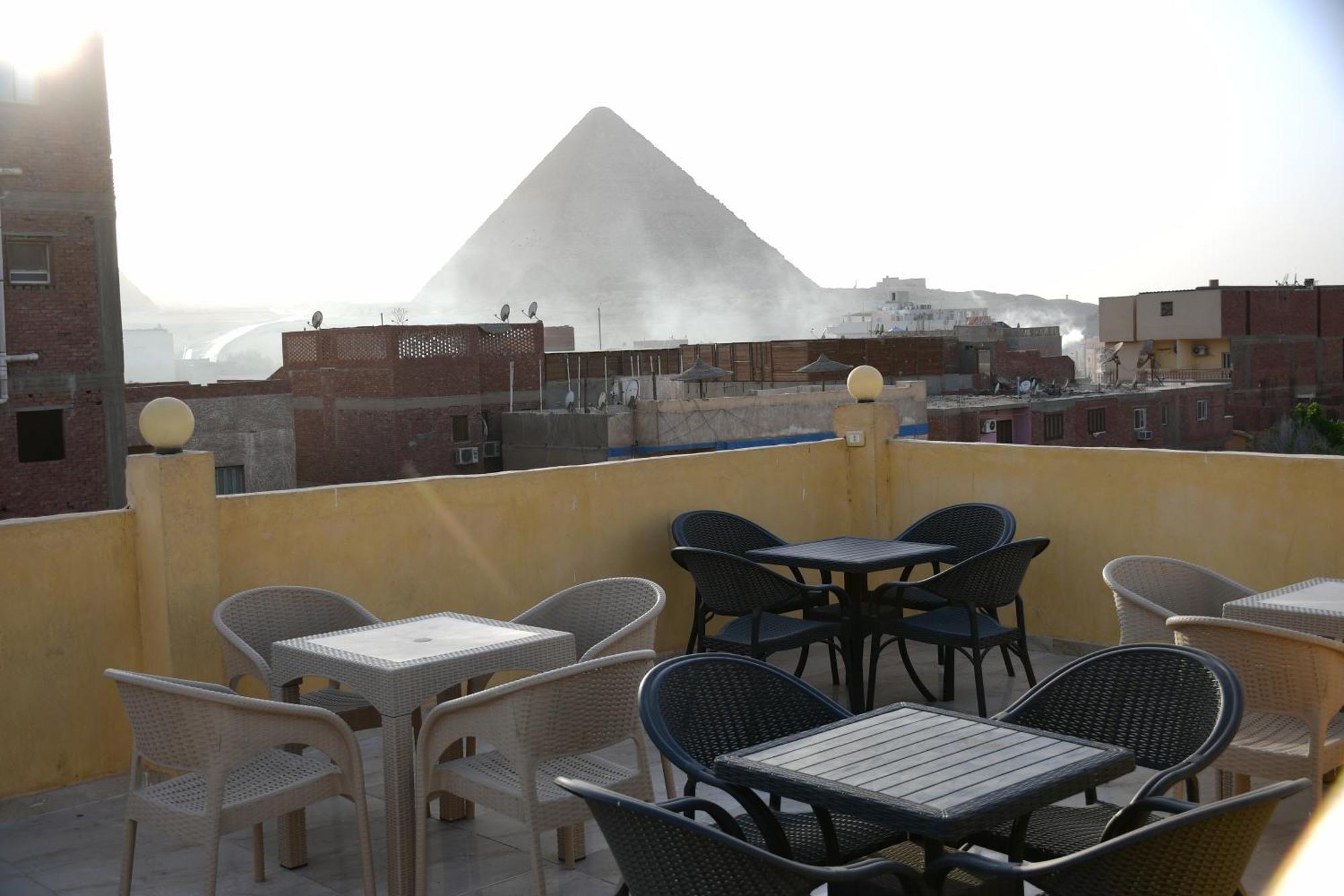 Grand Golden Pyramids View Hotel Kafret el-Gabal Exterior foto