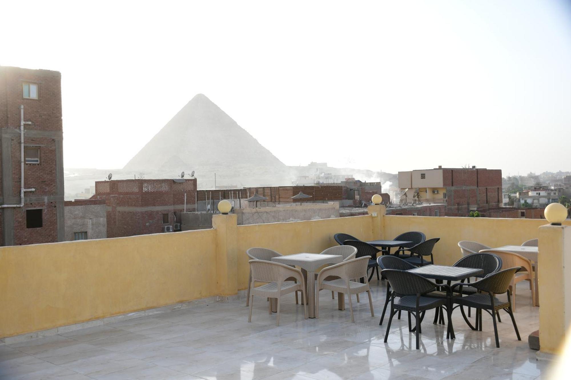 Grand Golden Pyramids View Hotel Kafret el-Gabal Exterior foto