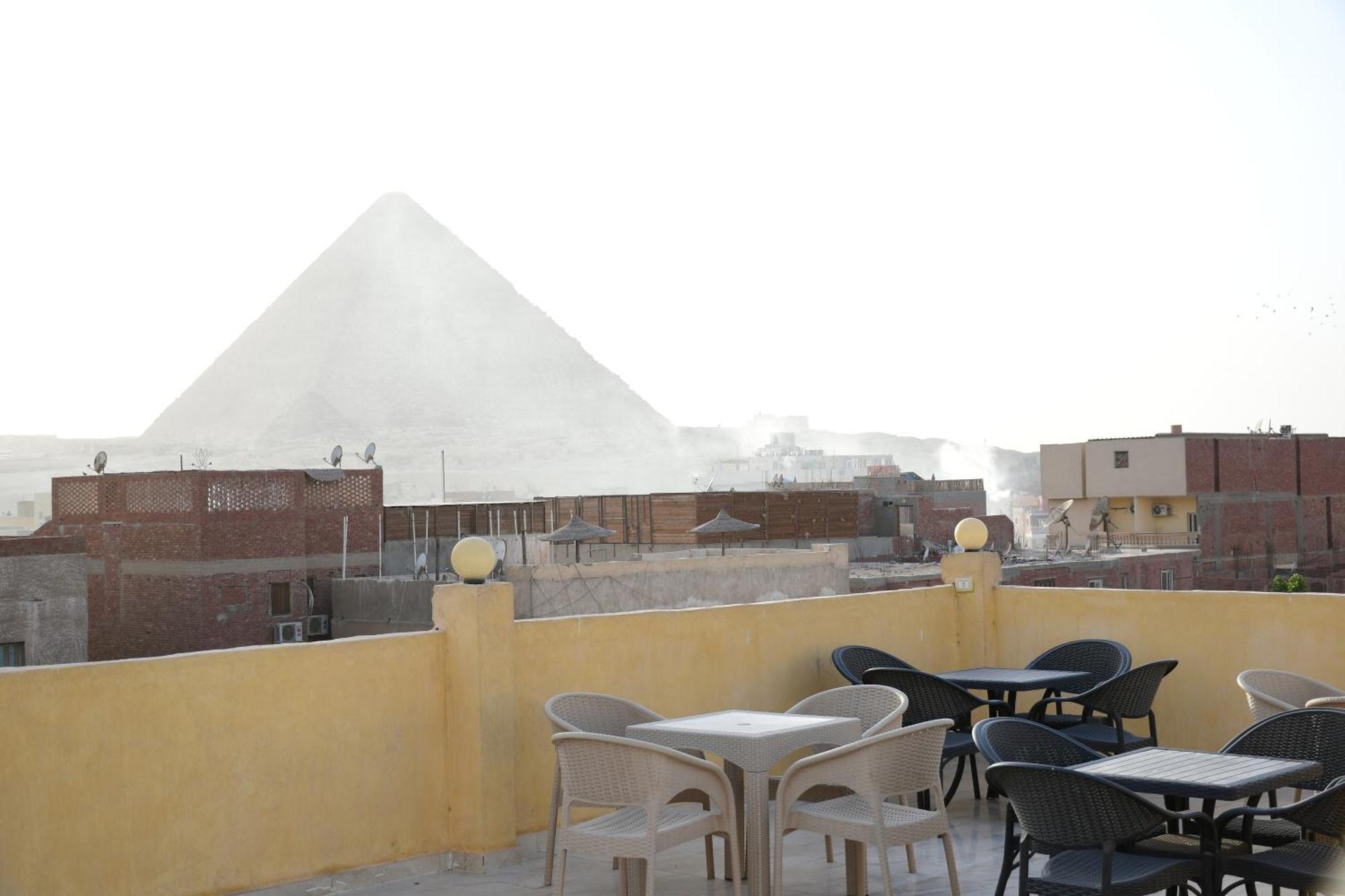 Grand Golden Pyramids View Hotel Kafret el-Gabal Exterior foto