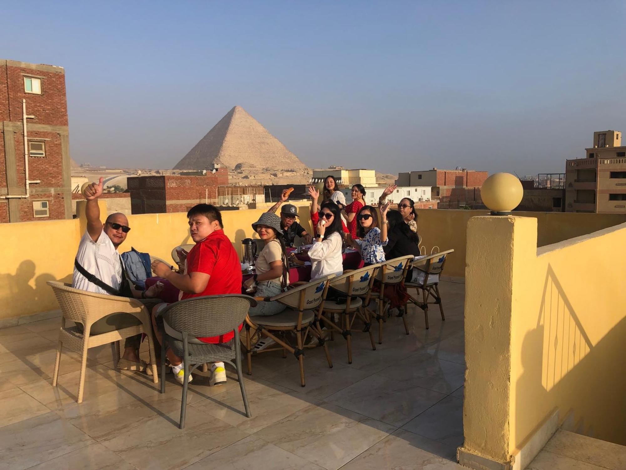 Grand Golden Pyramids View Hotel Kafret el-Gabal Exterior foto